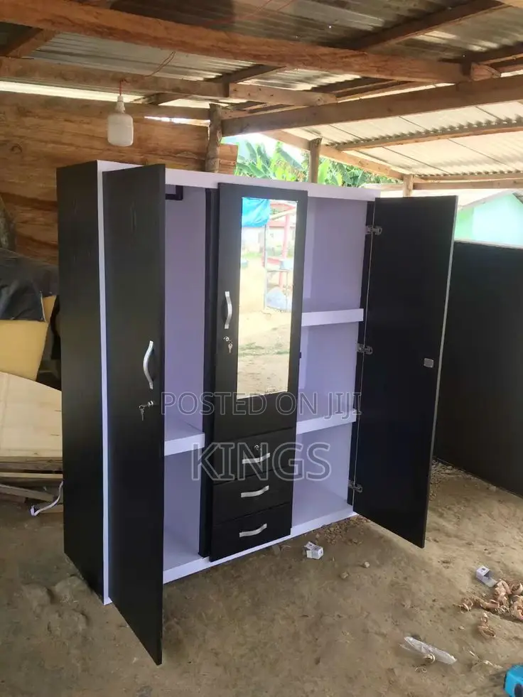 Brand New Large 3-in-1 Wardrobe (Payment on Delivery)
