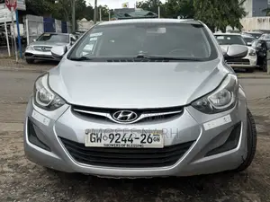 Hyundai Elantra 2016 Silver