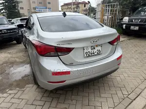 Hyundai Elantra 2016 Silver