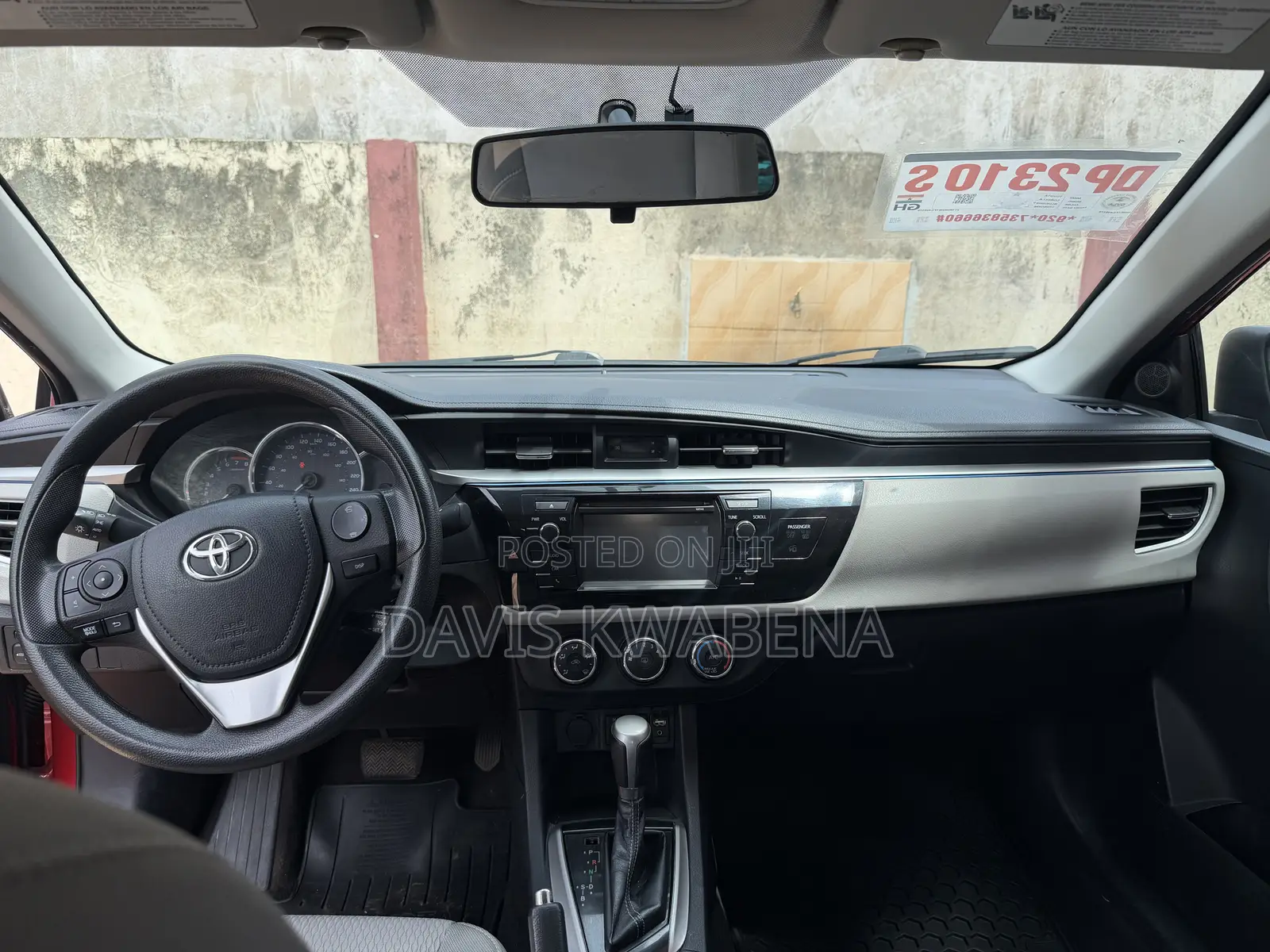Toyota Corolla LE Eco Premium 4dr Sedan (1.8L 4cyl CVT) 2015 Red