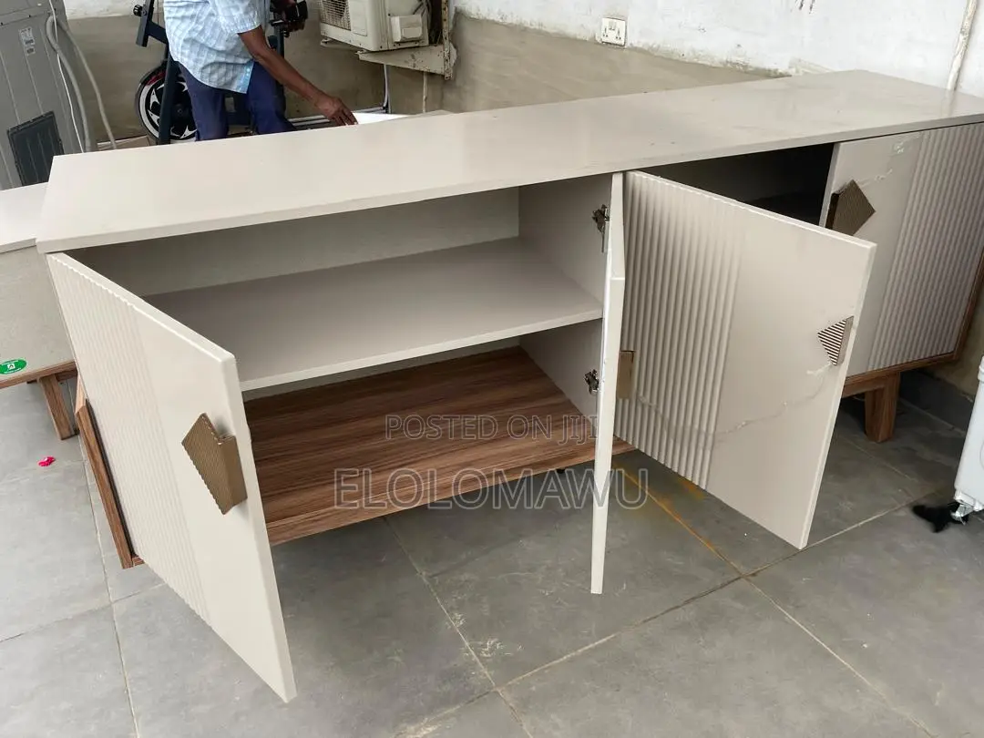 Tv Stand Dining Console (Like New)