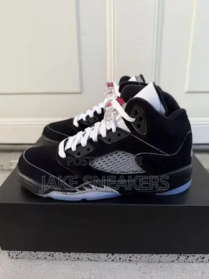 Air Jordan 5 Retro “Black Metallic” – Premium Streetwear Sneaker