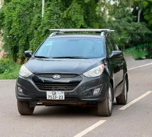 Hyundai Tucson Limited AWD 2013 Black