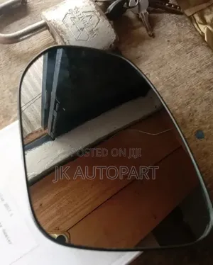 Toyota Rav 4 ,Hilux, Fortune, Tacoma Mirror Glass