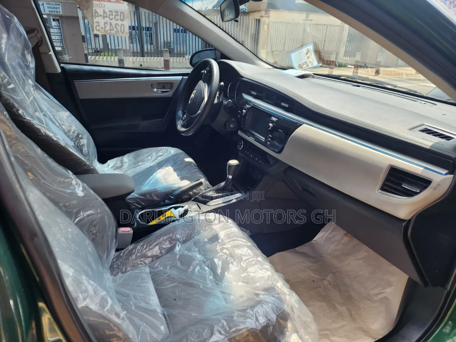 Toyota Corolla 2016 Green