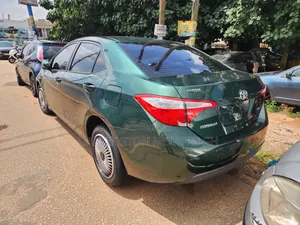 Toyota Corolla 2016 Green