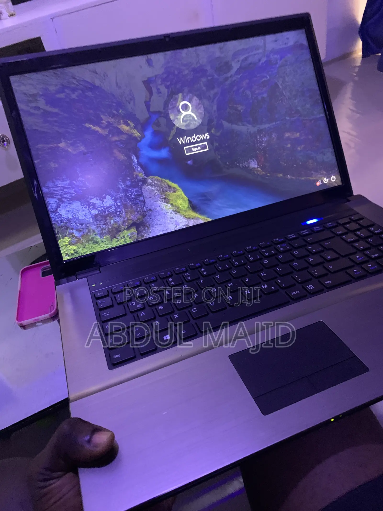 Laptop 4GB Intel Celeron HDD 1T