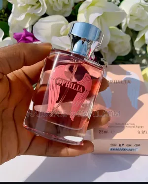 Eau De Parfum/ Perfumes