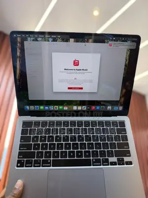 New Laptop Apple MacBook Air 2022 M2 16GB Apple M2 SSD 500GB