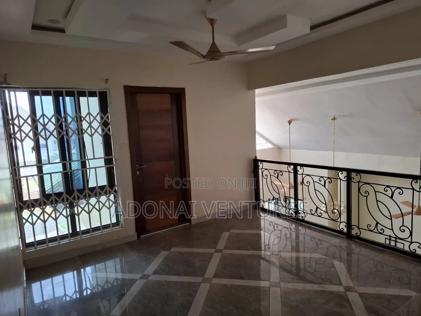 6bdrm House in Santasi Kokoben, Kumasi Metropolitan for rent