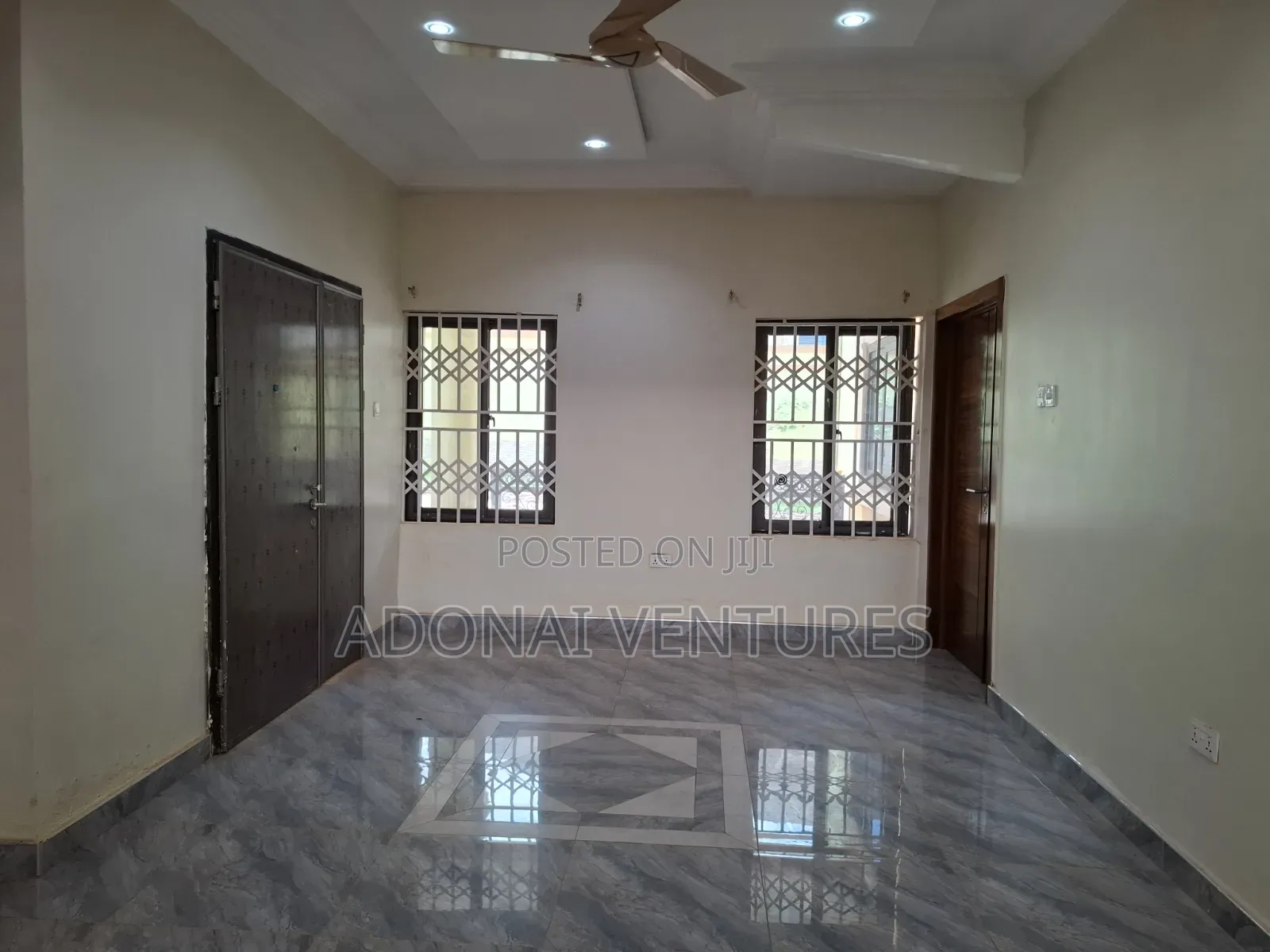 6bdrm House in Santasi Kokoben, Kumasi Metropolitan for rent
