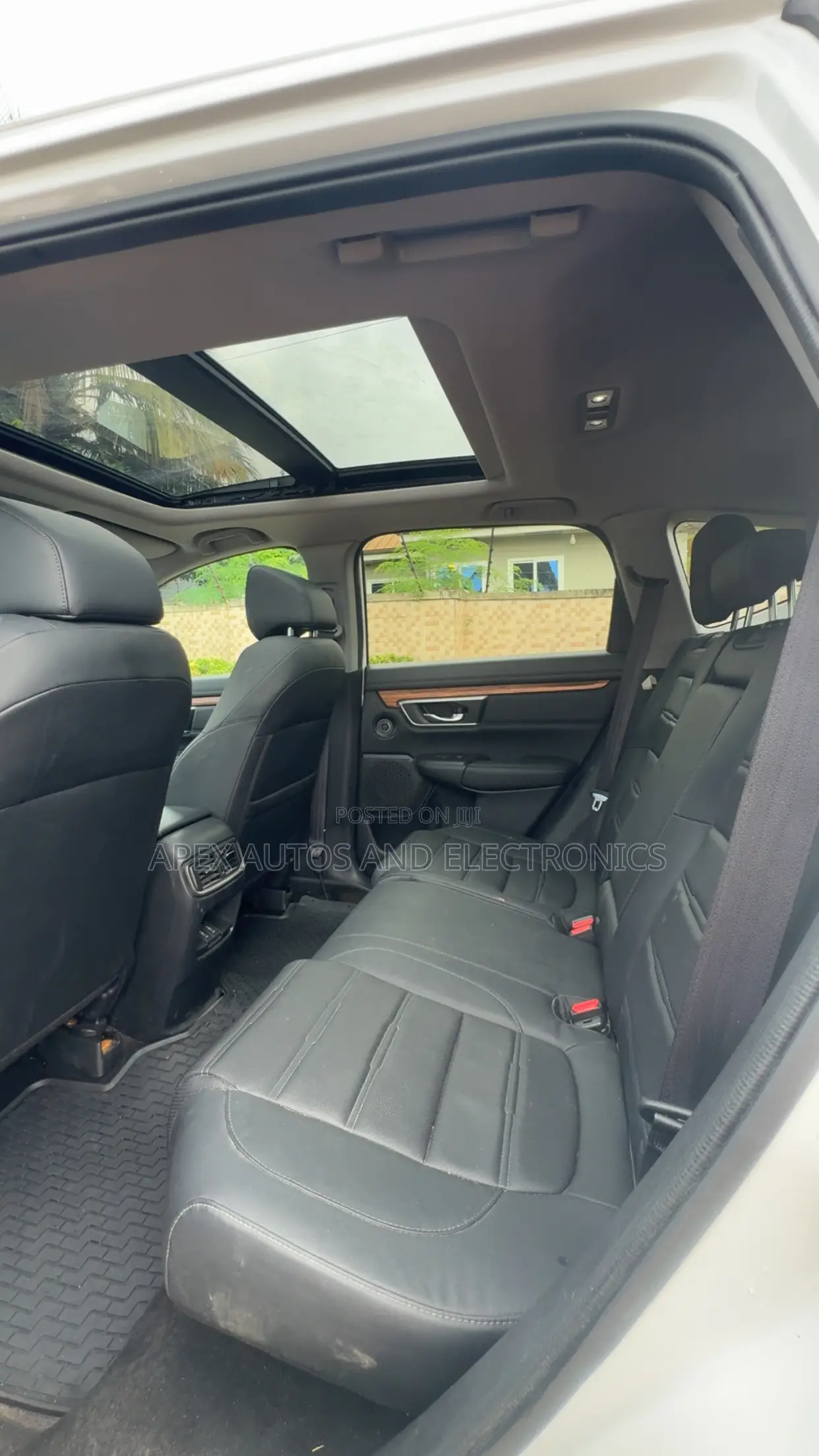 Honda CR-V Touring AWD 2019 White