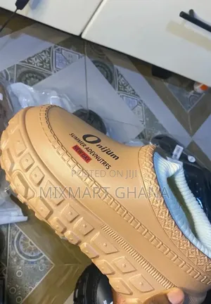 Unisex Thick Waterproof Warm Fashion Shoe