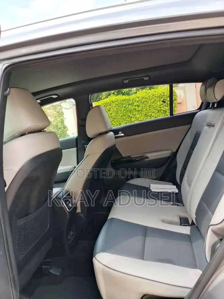 Kia Sportage LX 4dr SUV AWD (2.4L 4cyl 6A) 2017 Gray
