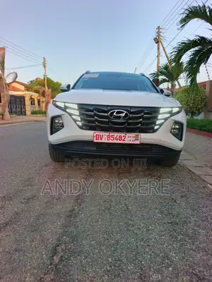 Hyundai Tucson Hybrid 2023 White