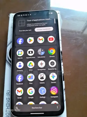 New Nothing Phone 4a Pro 256 GB White