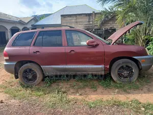 Hyundai Santa Fe 2011 Burgundy