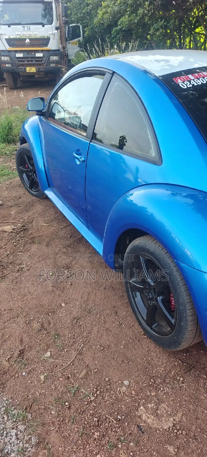 Volkswagen Beetle 1.8T 2010 Blue