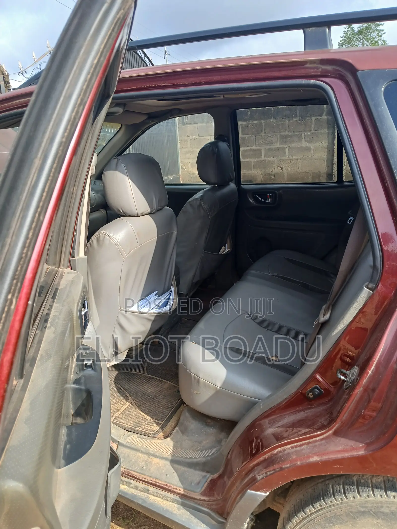 Hyundai Santa Fe 2011 Burgundy