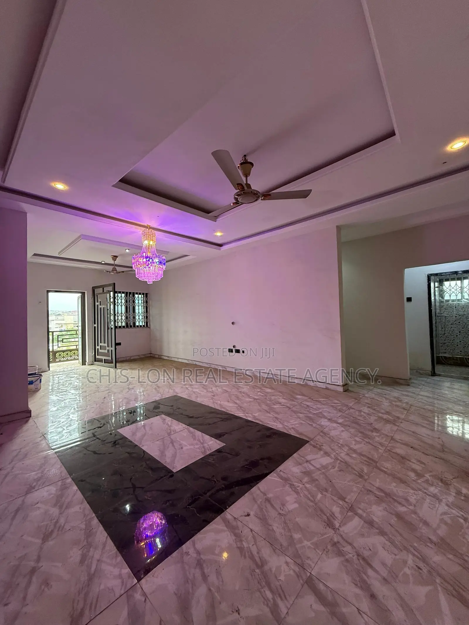 3bdrm Apartment in West Hills Mall Area for rent