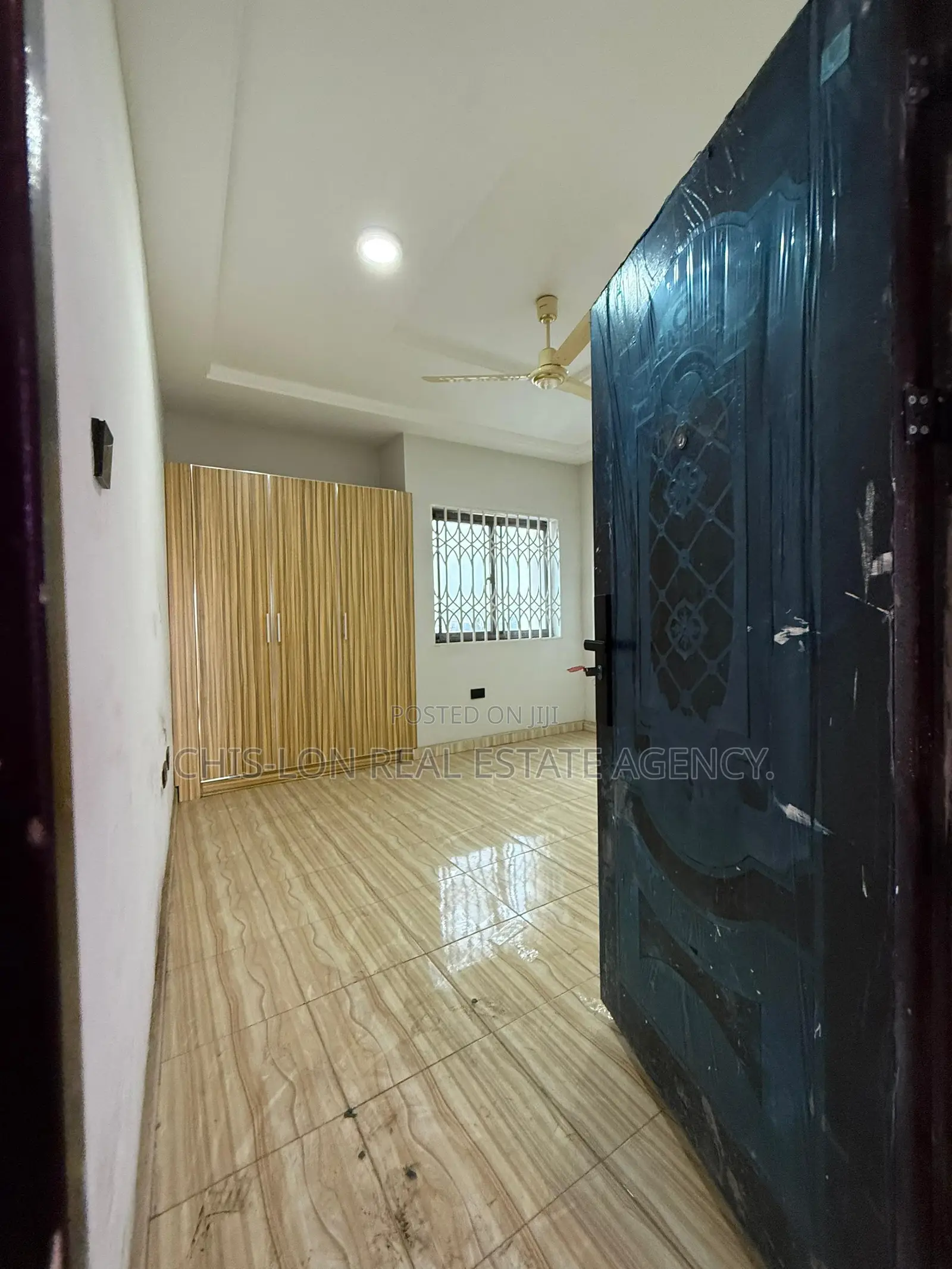 3bdrm Apartment in West Hills Mall Area for rent