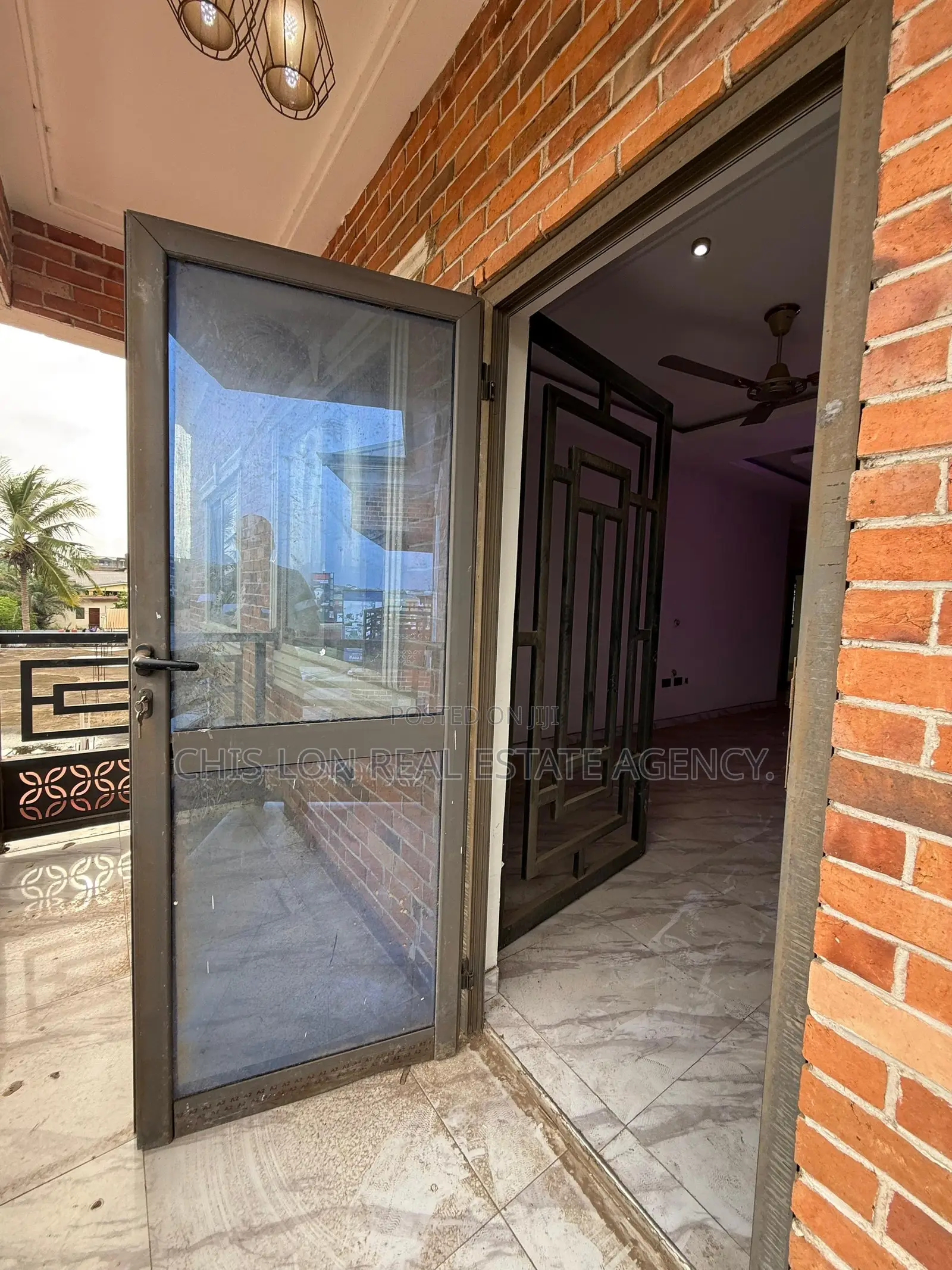 3bdrm Apartment in West Hills Mall Area for rent