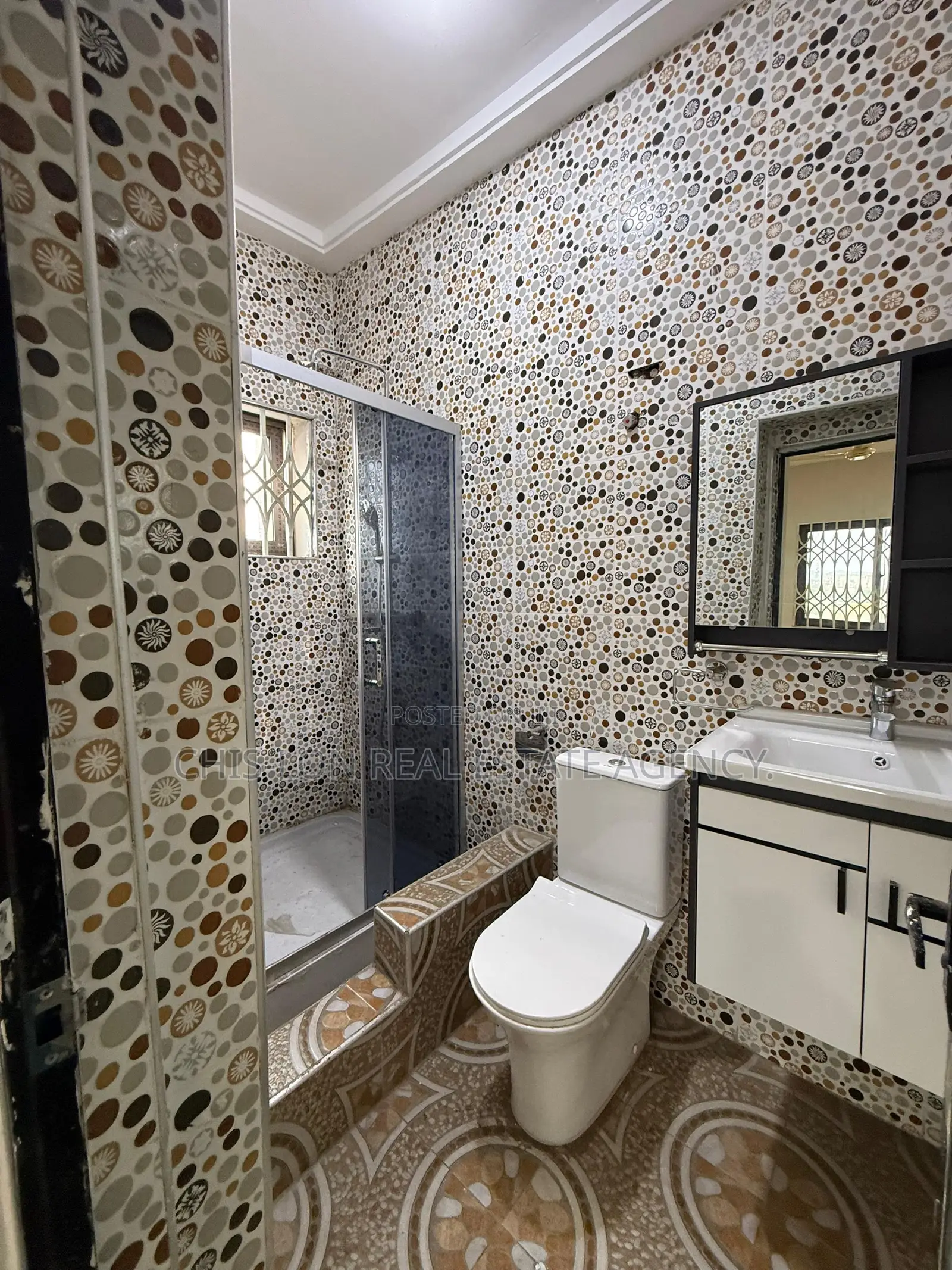 3bdrm Apartment in West Hills Mall Area for rent