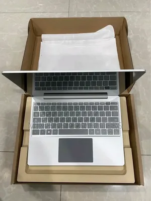 New Laptop Microsoft Surface Laptop 16GB Intel Core i5 SSD 512GB
