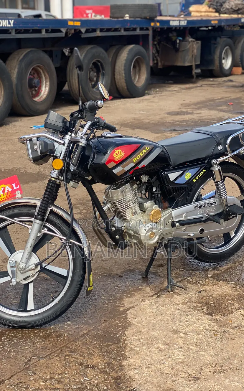 Royal Motorcycle 2025 Black