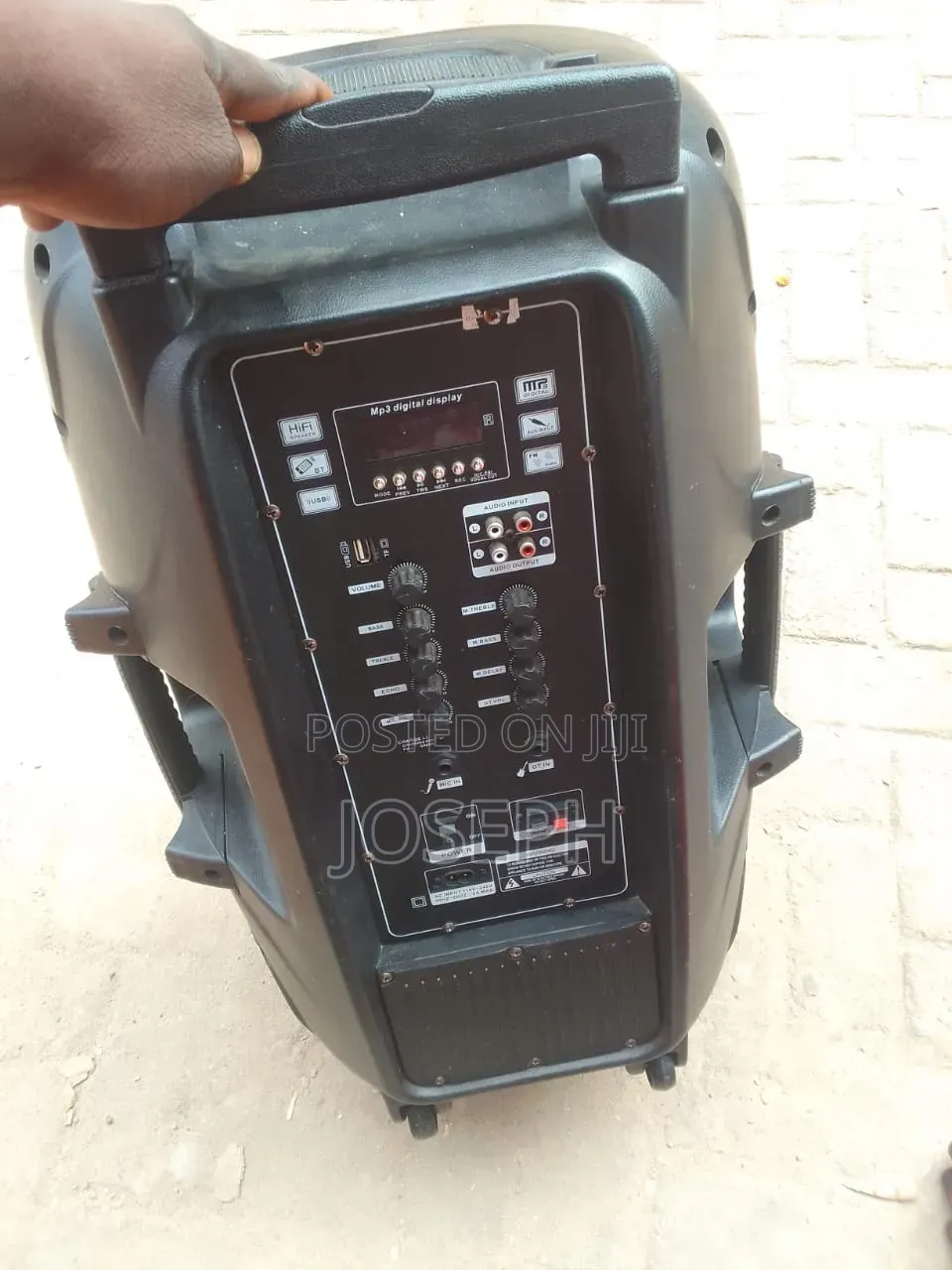 Short Chargeable Speaker