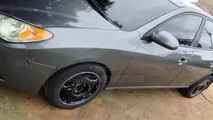 Hyundai Elantra 2010 Gray