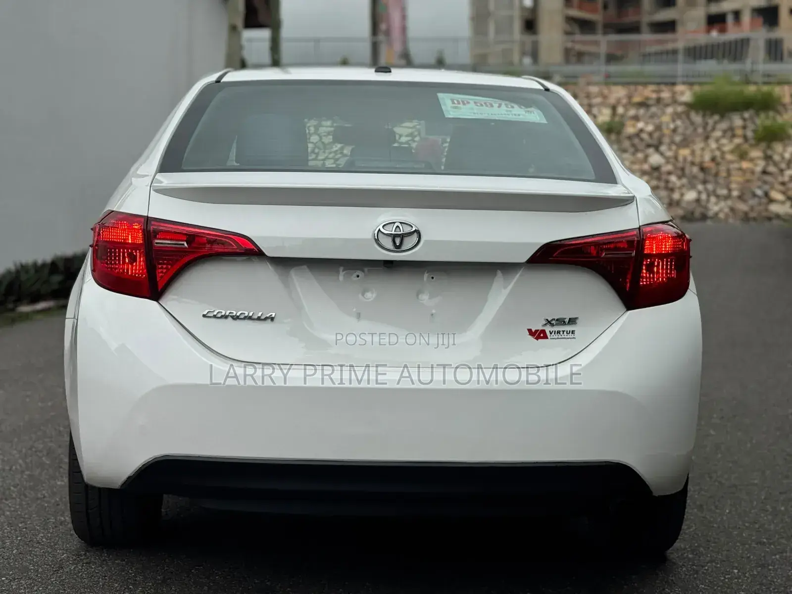 Toyota Corolla XSE 4dr Sedan (1.8L 4cyl CVT) 2017 White