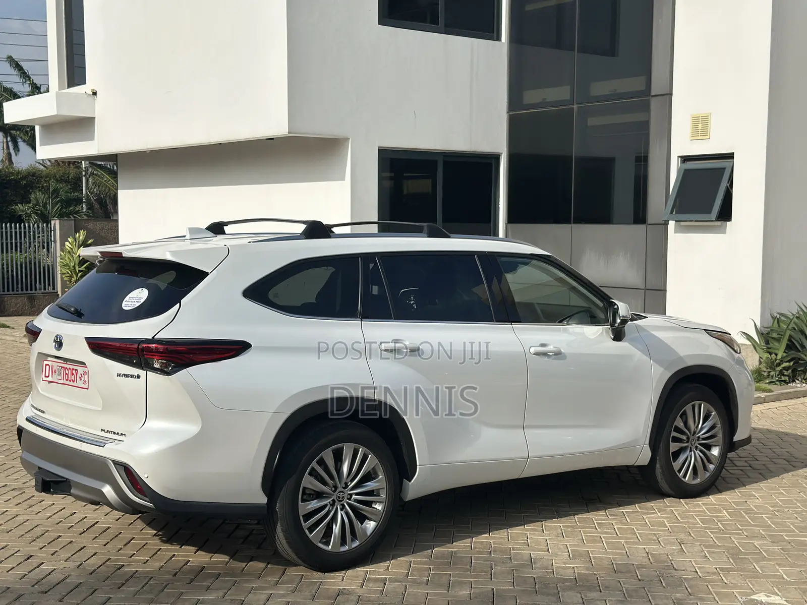 Toyota Highlander Platinum AWD 2023 White