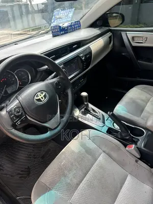 Toyota Corolla LE Eco 4dr Sedan (1.8L 4cyl CVT) 2016 Black