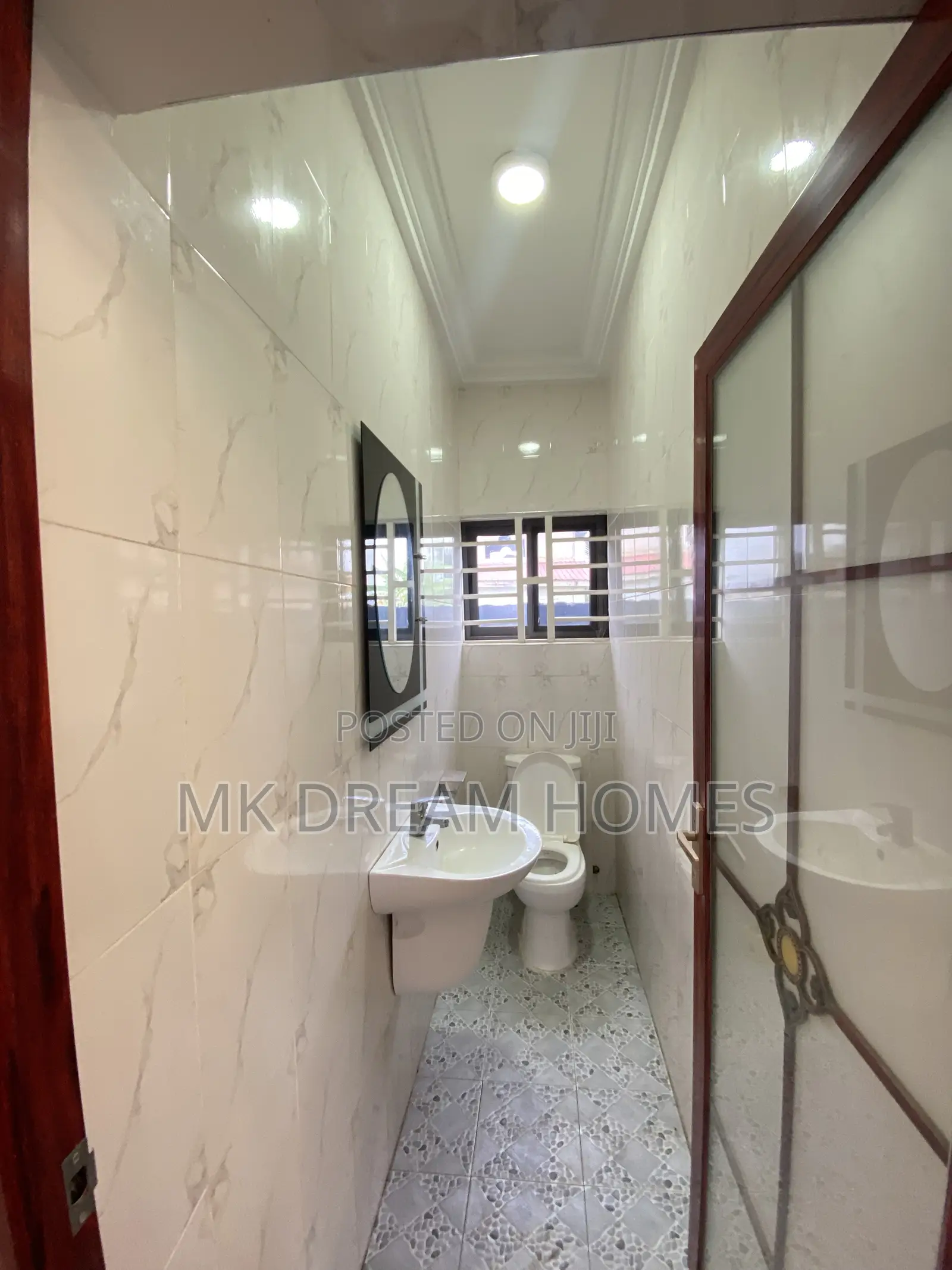 2bdrm House in Lake Side Estate for rent
