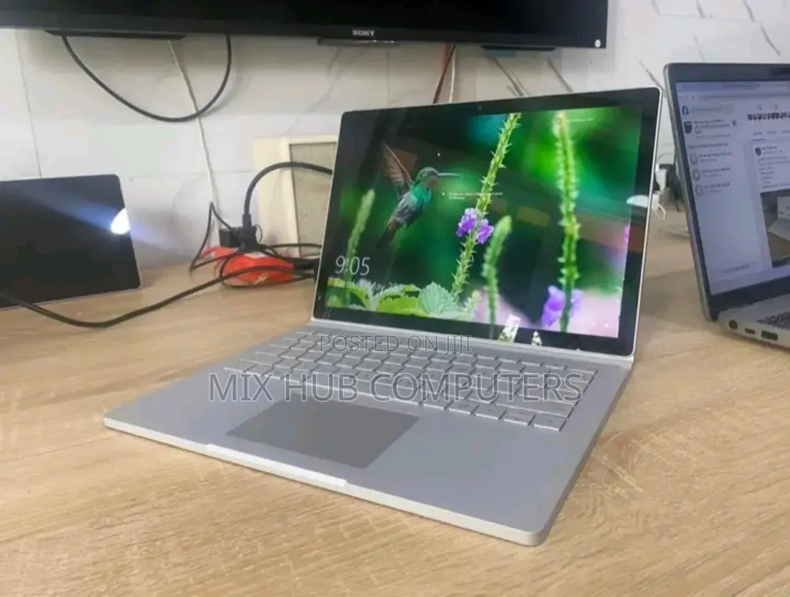 New Laptop Microsoft Surface Book 8GB Intel Core i7 SSD 256GB