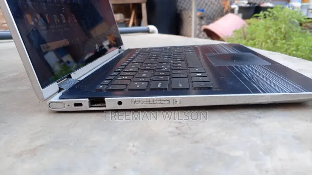 Laptop HP Pavilion x360 6GB Intel Core i3 HDD 256GB