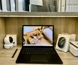 New Laptop Microsoft Surface Laptop 8GB Intel Core i5 SSD 256GB