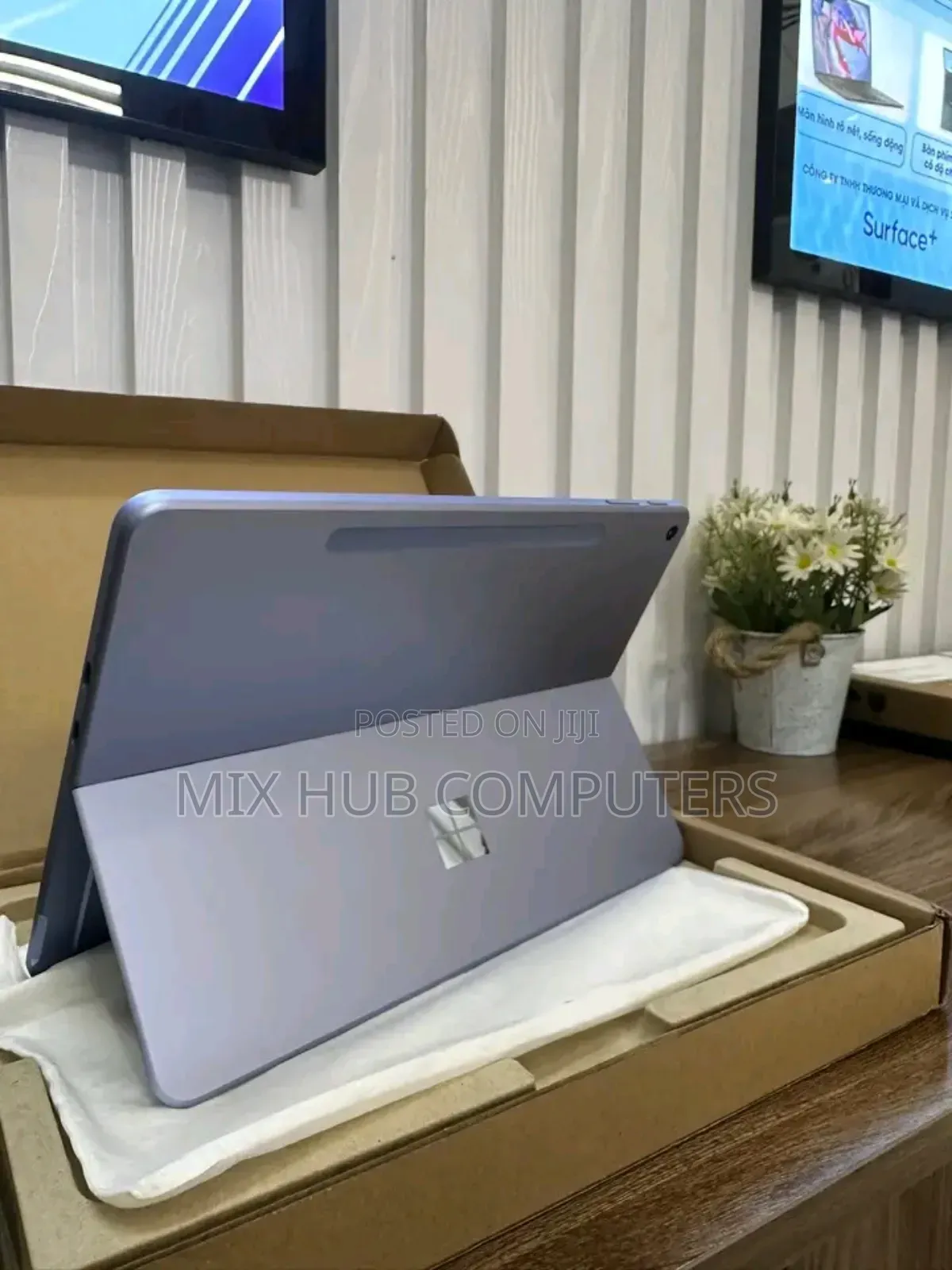 New Microsoft Surface Pro 512 GB Black