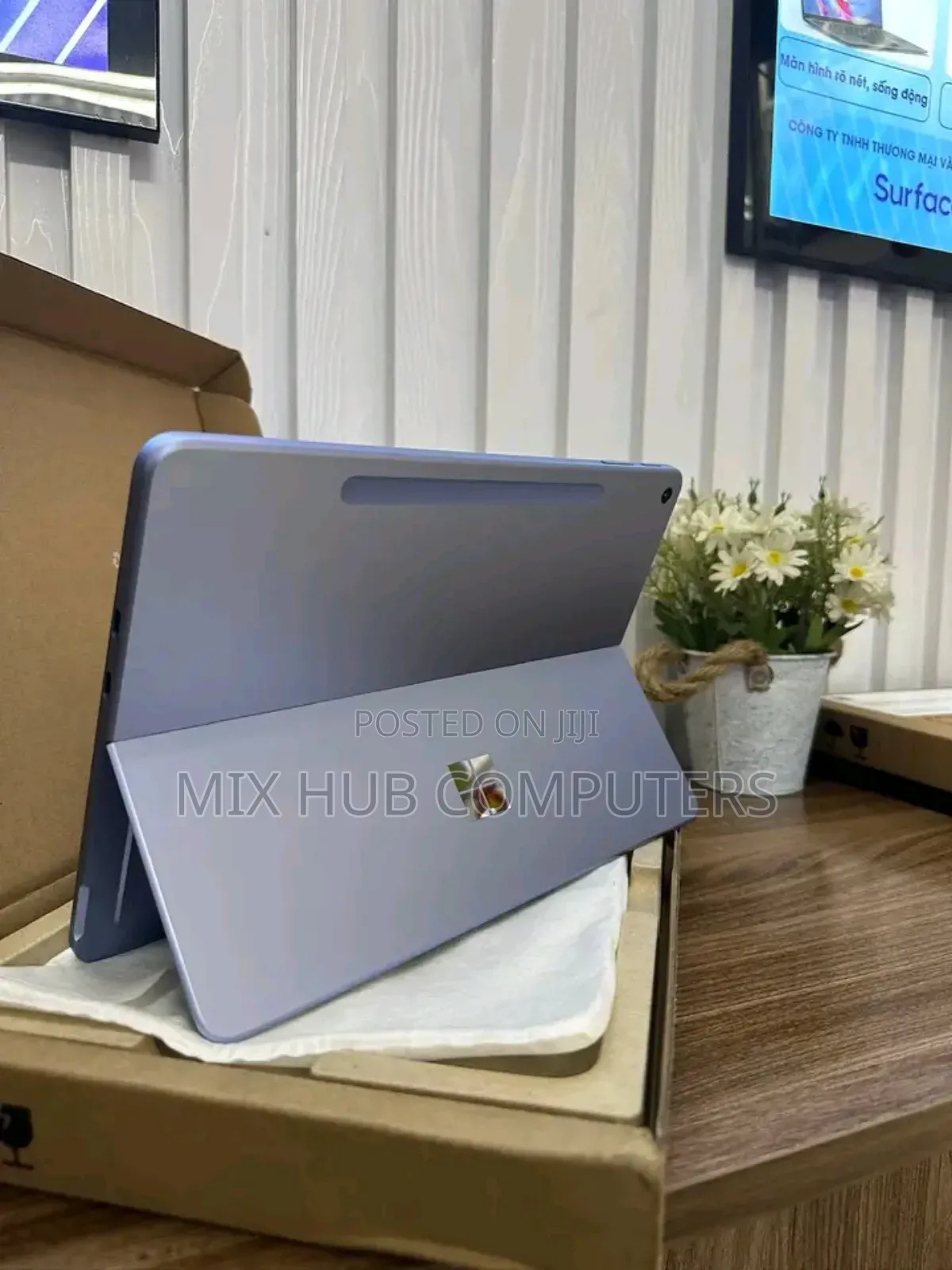 New Microsoft Surface Pro 512 GB Black