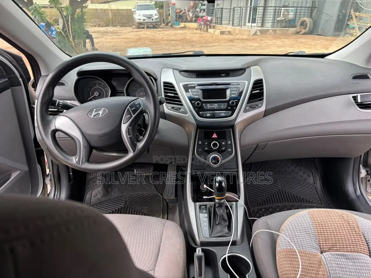 Hyundai Elantra SE Sedan FWD (1.8L 4cyl 6A) 2016 Silver