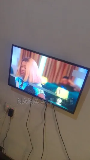 Bruhm Flat Screen Tv 32inchs