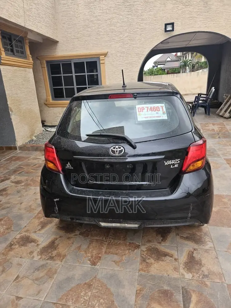 Toyota Yaris 2017 Black