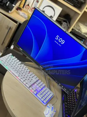 Desktop Computer Acer Aspire C24-760 8GB Intel Core i5 SSD 512GB