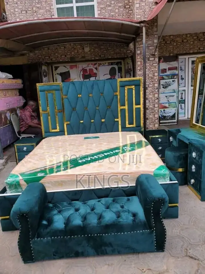 Luxury Fabric Upholstered Queen Size Bed Frame With Dressing Mirror