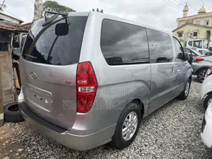 Hyundai Starex 2015 Grey