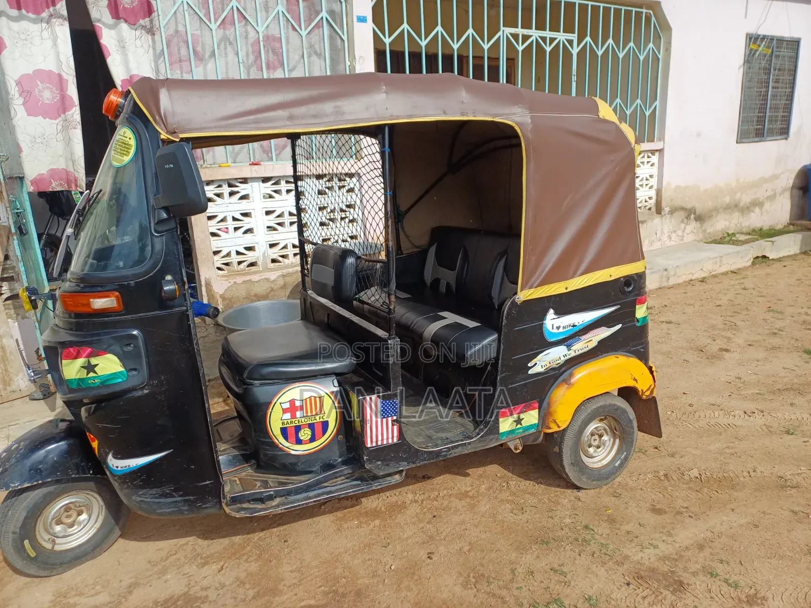 Bajaj 2018 Black