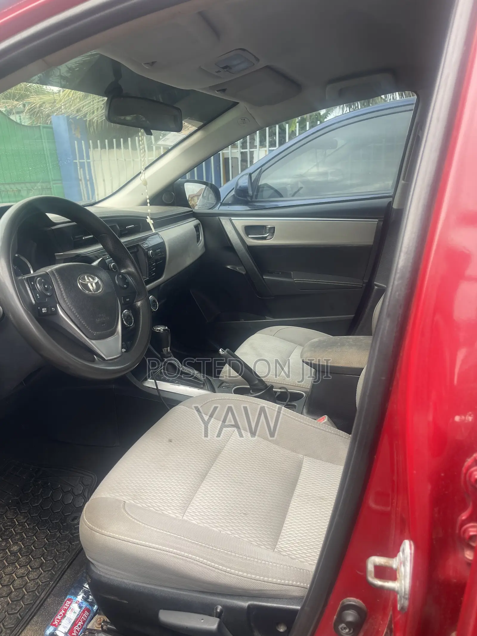 Toyota Corolla LE Eco 4dr Sedan (1.8L 4cyl CVT) 2016 Red