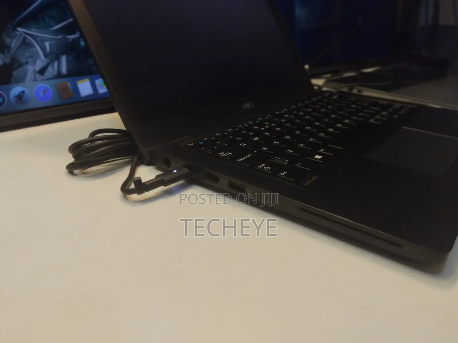 Laptop Dell Latitude 12 5280 8GB Intel Core i5 SSD 128GB