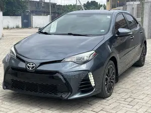 Toyota Corolla S 4dr Sedan (1.8L 4cyl CVT) 2016 Black